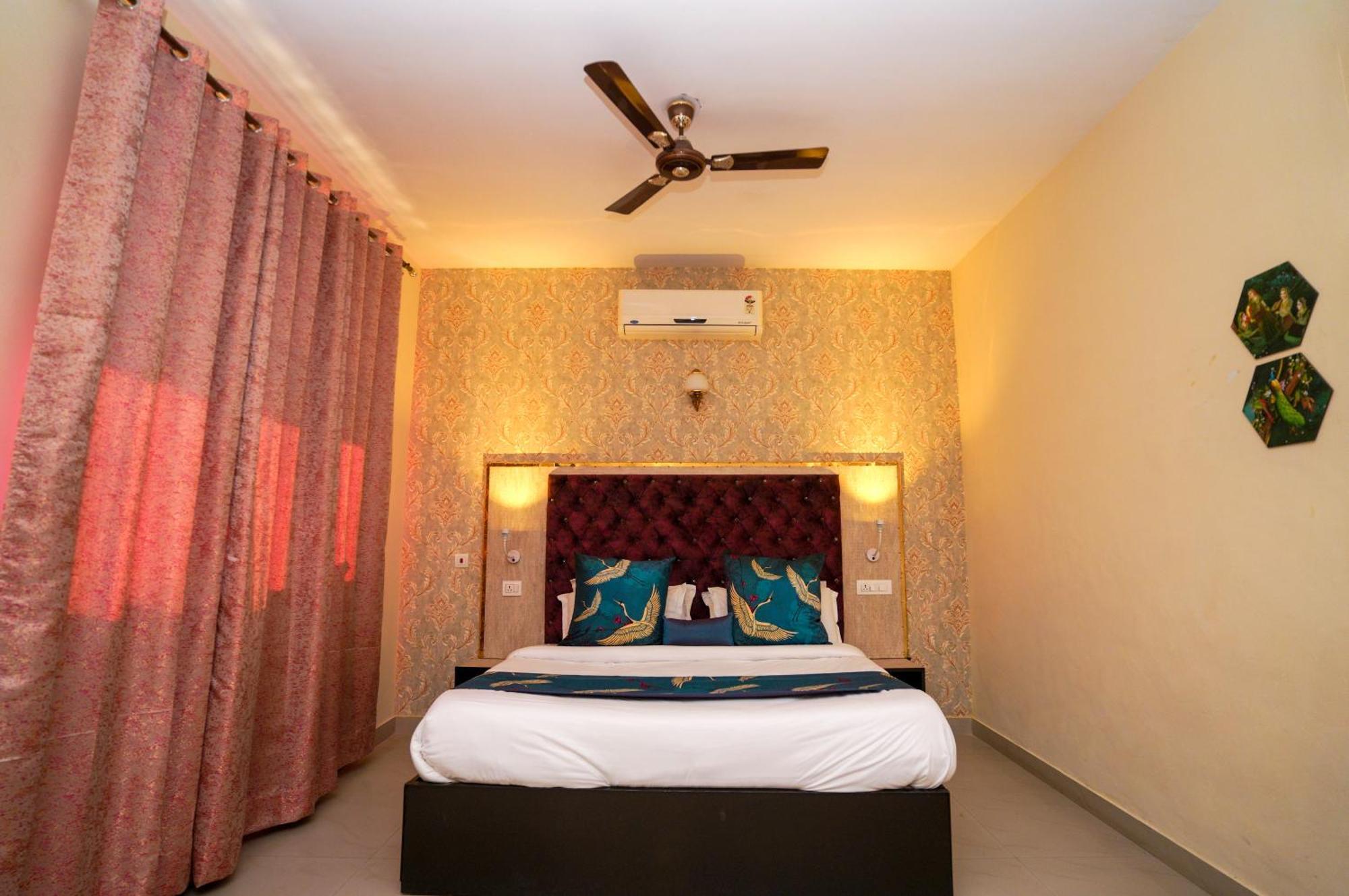Hotel Neeraj Bhawan- Triveni Ghat Rishīkesh Exterior foto